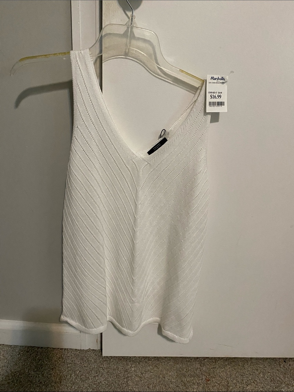 Tahari White V-Neck Knit Tank Top